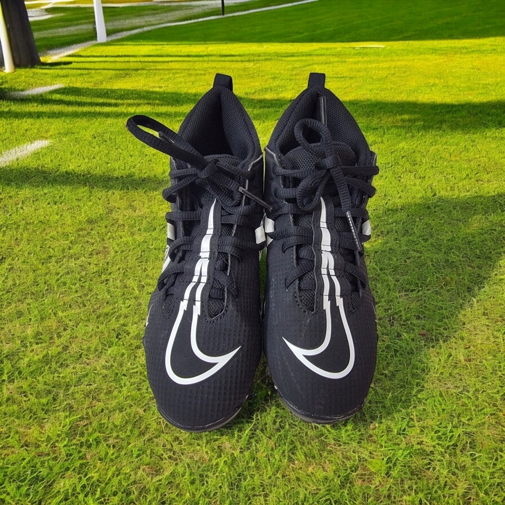 Nike Alpha Fast Flex size Boys 4Y super clean football cleats see more...
